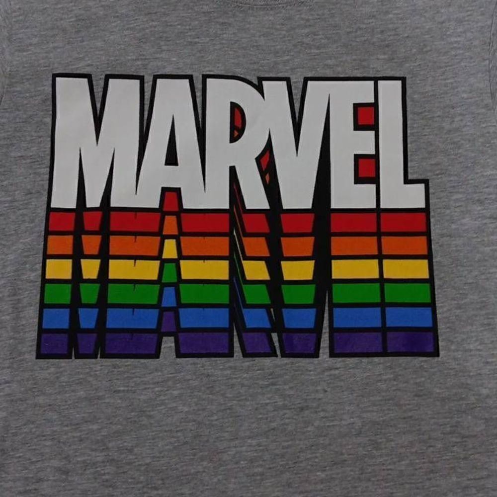 Marvel Tshirt. Shorter sleeves for a "female" fit, juniors.
Size: M (7/9)
PtoP: